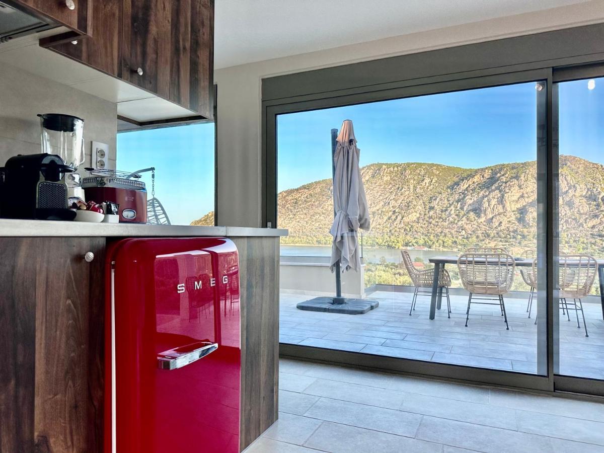 Topos Luxury Stay Heraion Loutráki Eksteriør billede